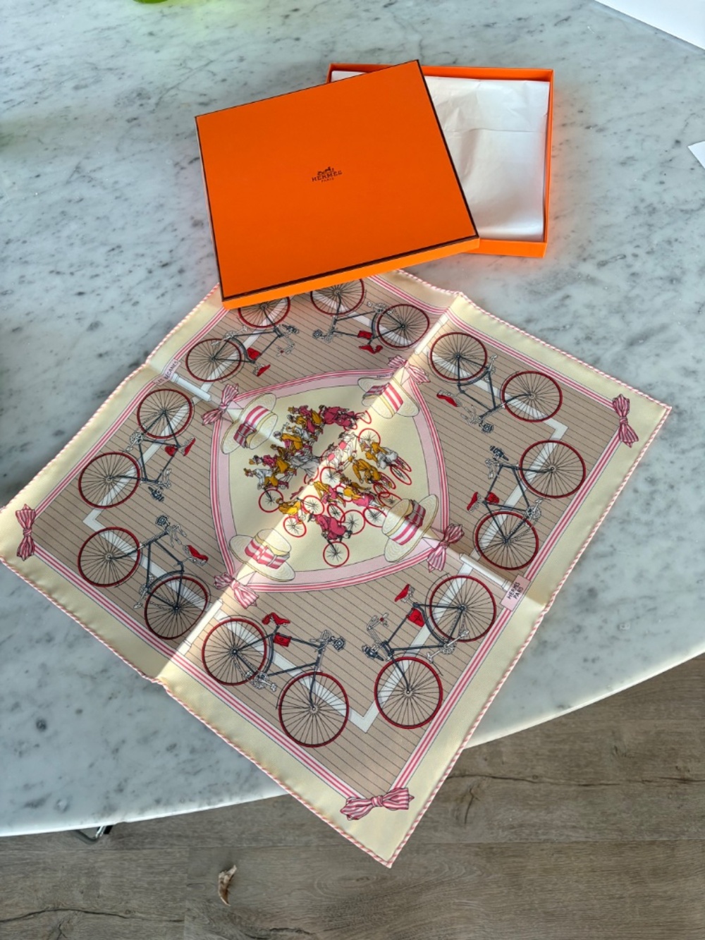 NWT Hermes Les Becanes Scarf - Picture 4 of 4